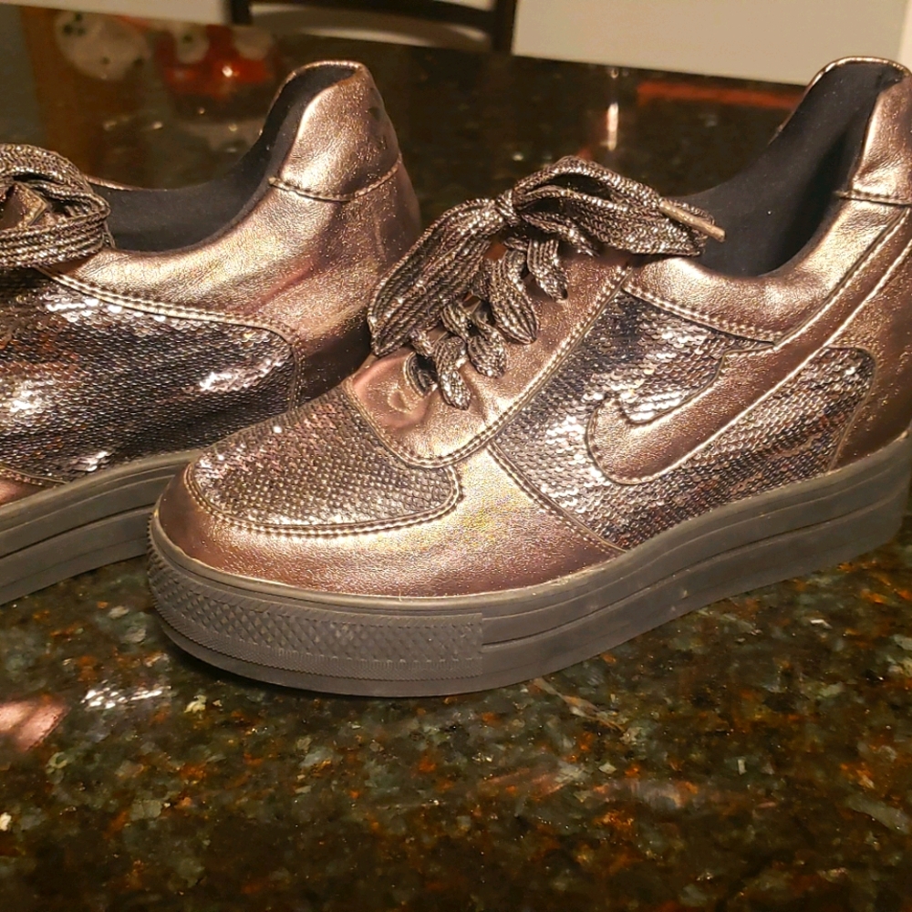 Cute wedge sneakers NWOT